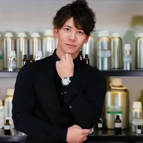 @brandlab_perfumerのプロフィール画像